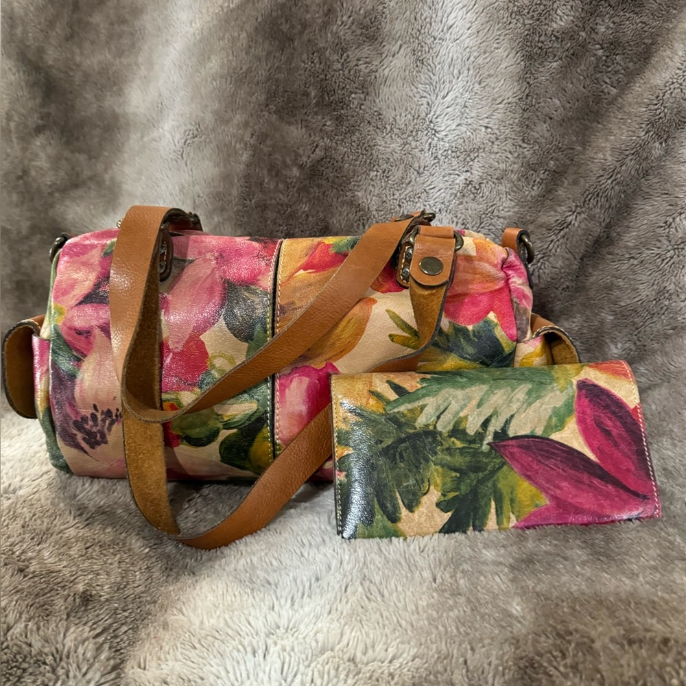 Patricia Nash Leather Bag With wallet